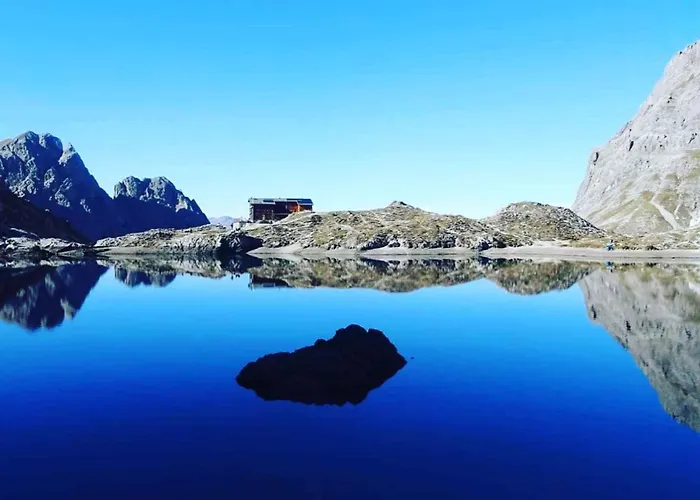 Apartment 2 Flattach